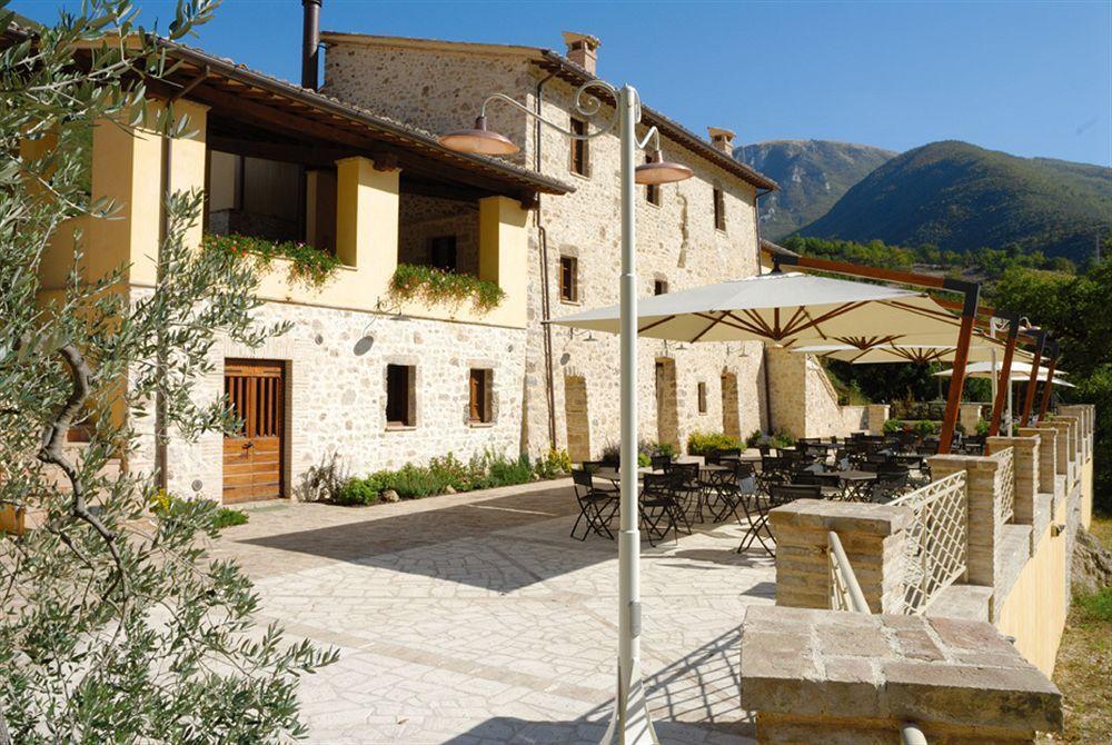 Antico Casale Urbani Pensionat Scheggino Exteriör bild