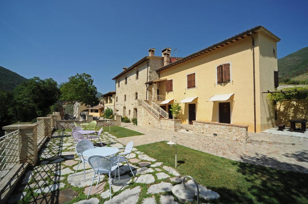 Antico Casale Urbani Pensionat Scheggino Exteriör bild